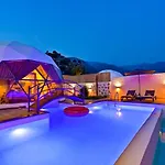 Kalkan Dome & Deluxe
