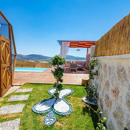 Kalkan Dome & Deluxe Bed and Breakfast